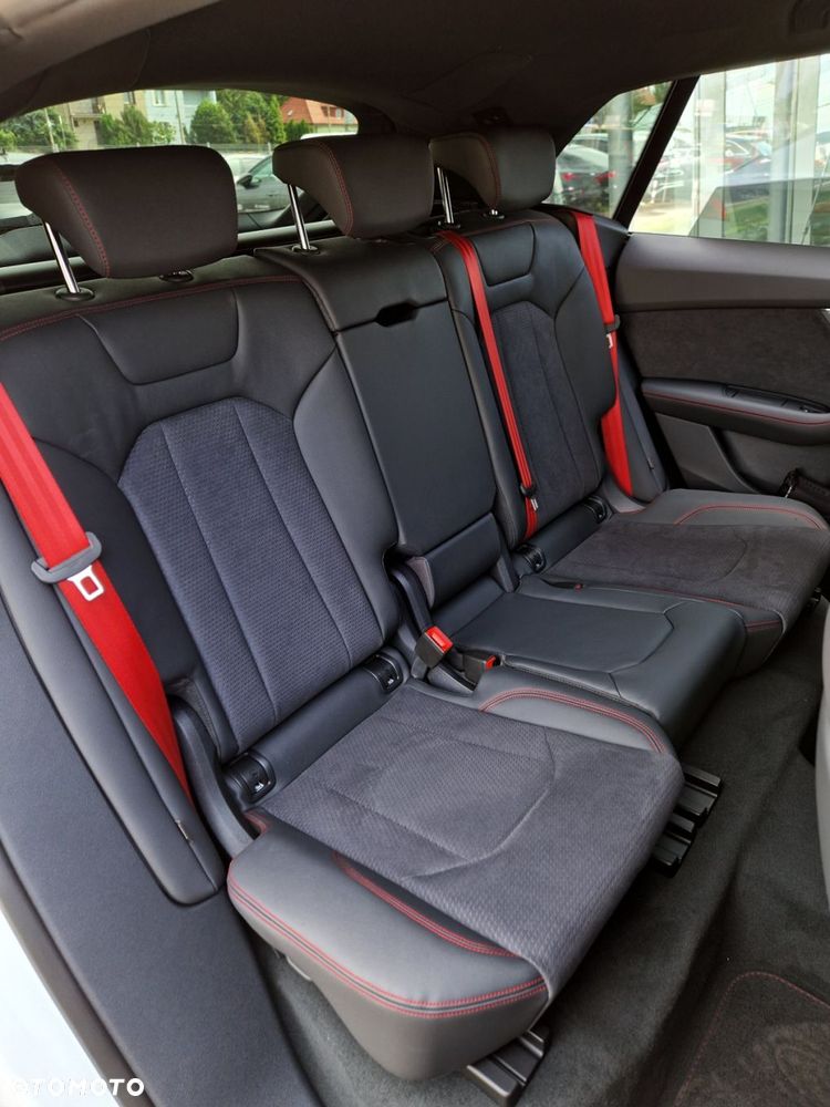 Audi Q8 55 TFSI e PHEV Quattro Tiptronic - 23