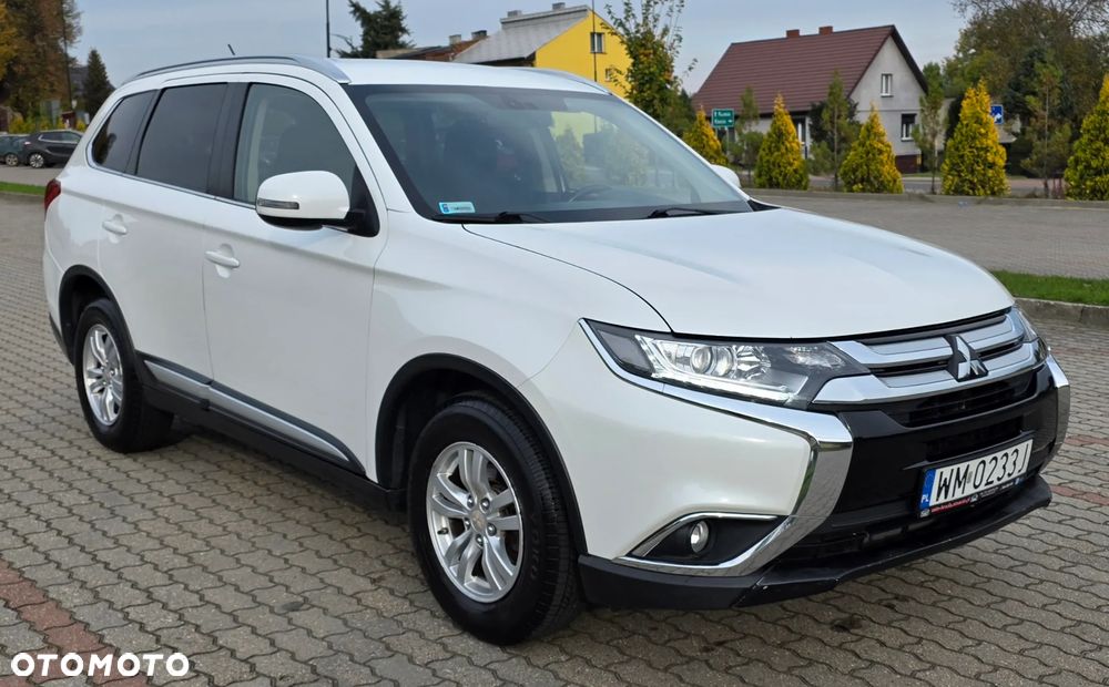 Mitsubishi Outlander 2.0 Instyle Navi 4WD CVT - 4