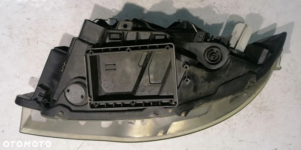BMW SERII 1 E87 07r LAMPA PRAWY PRZÓD PRZEDNIA 7193388 EUROPA - 4