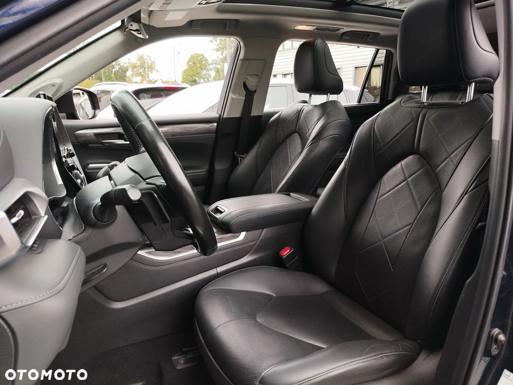 Toyota Highlander 2.5 Hybrid Executive - 18