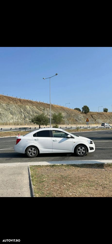 Chevrolet Aveo 1.4 BASE 56 - 11