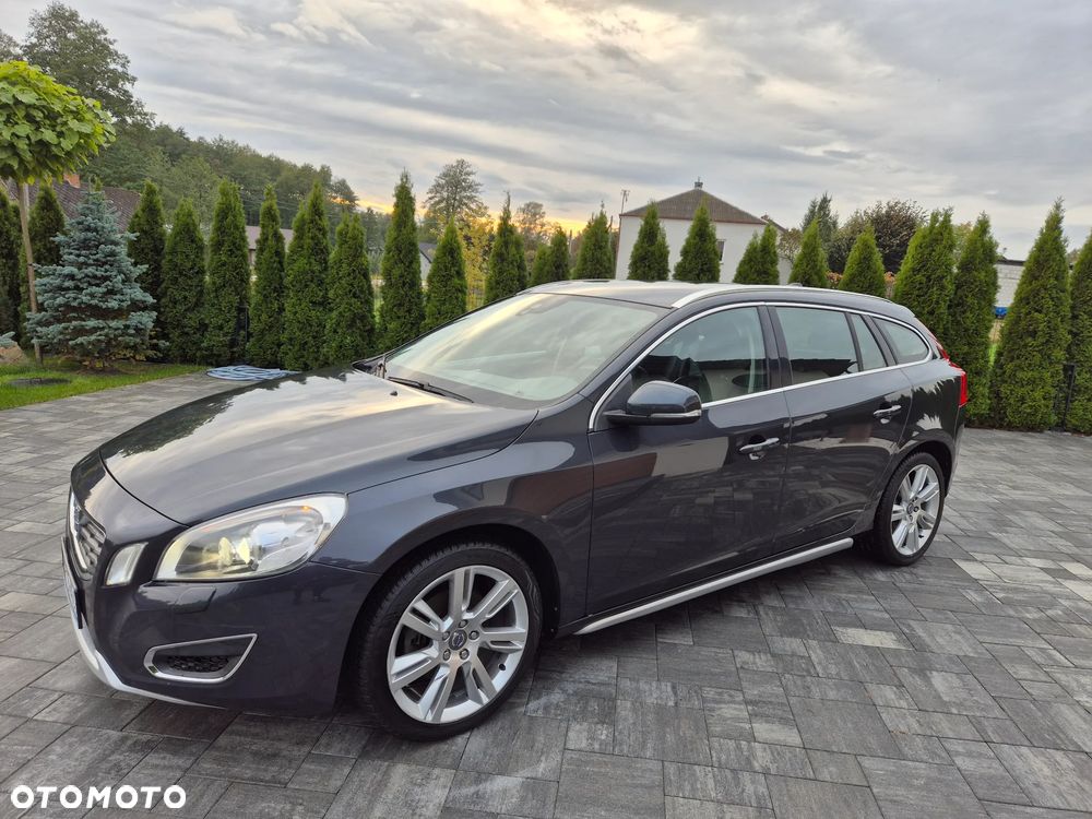 Volvo V60 T4 Summum - 23