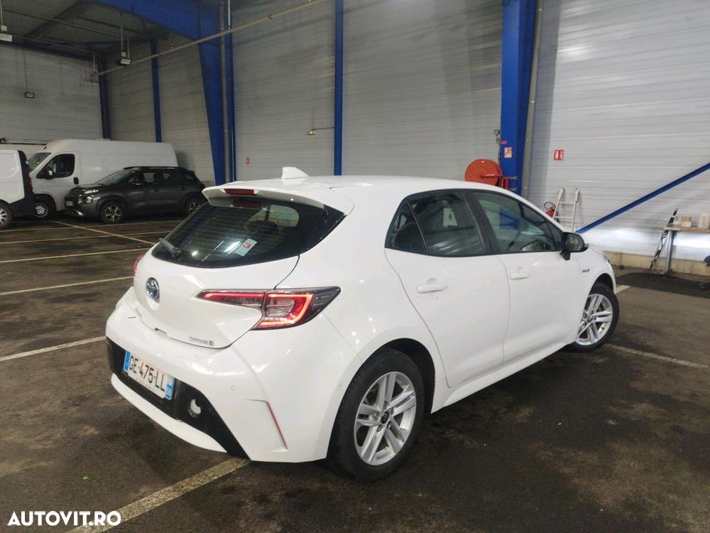 Toyota Corolla 1.8 HSD Business - 8