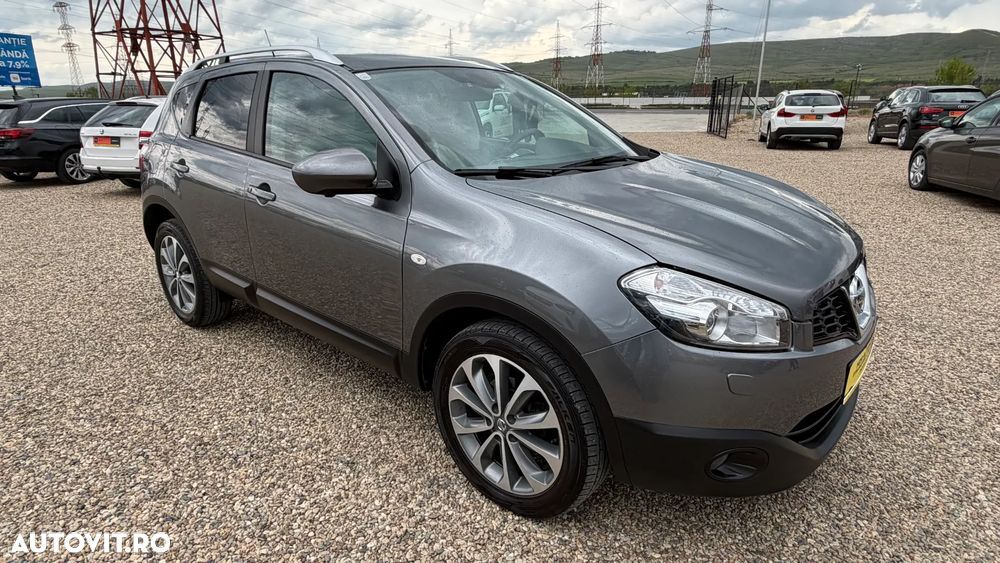 Nissan Qashqai 2.0 DCI 4 x 4 DPF Aut tekna - 21