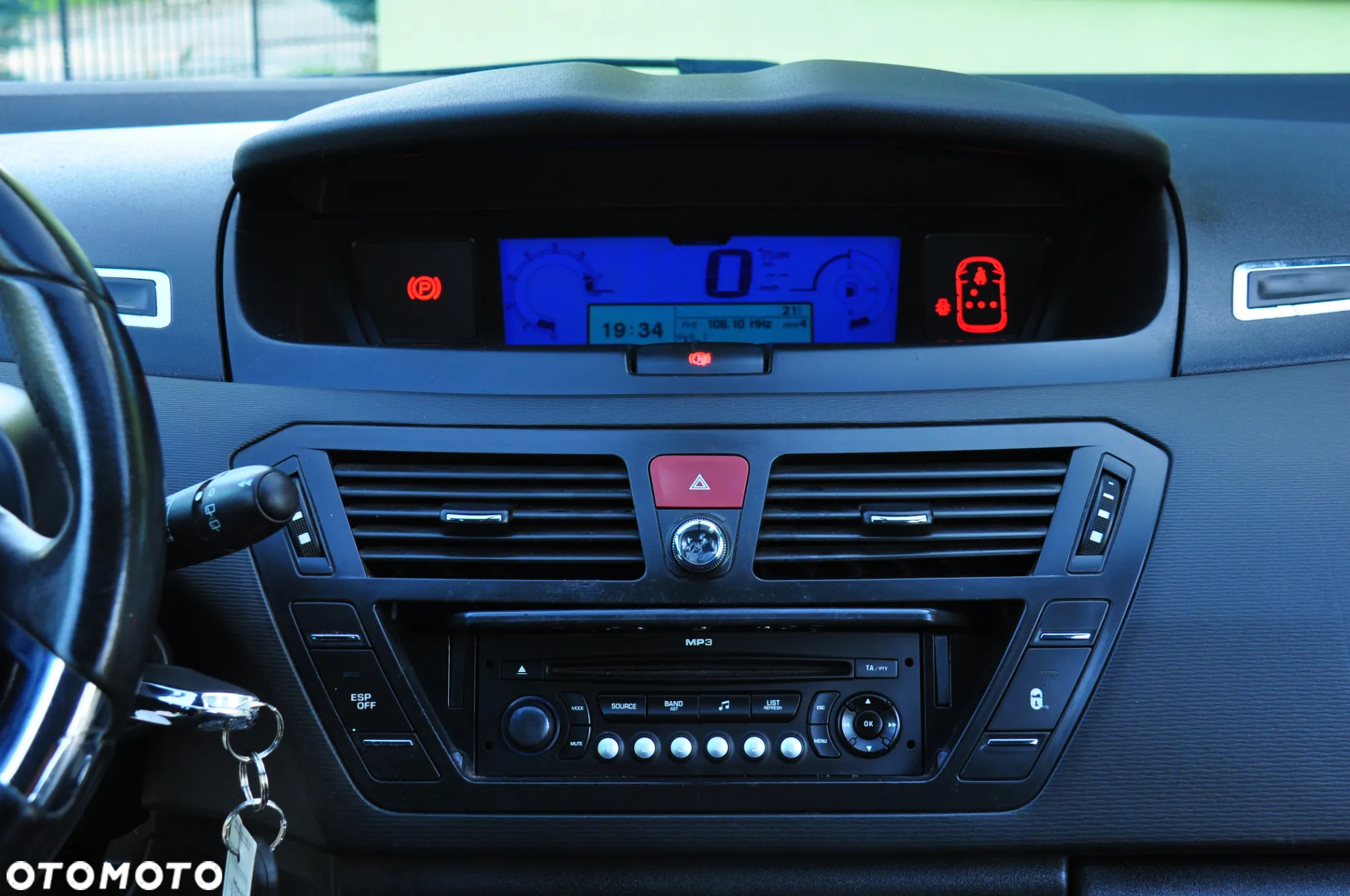 Citroën C4 Picasso 1.8 16V Style - 8