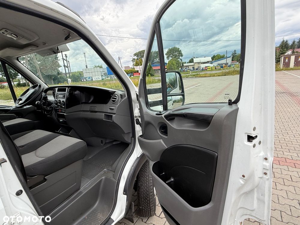 Iveco DAILY - 23