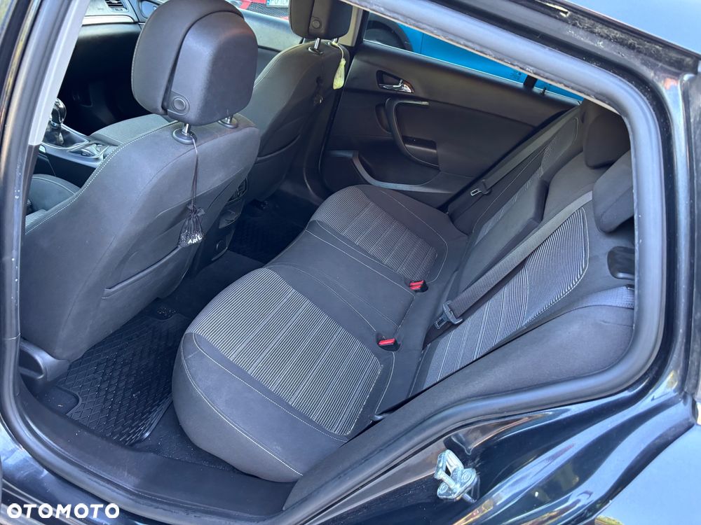 Opel Insignia - 13