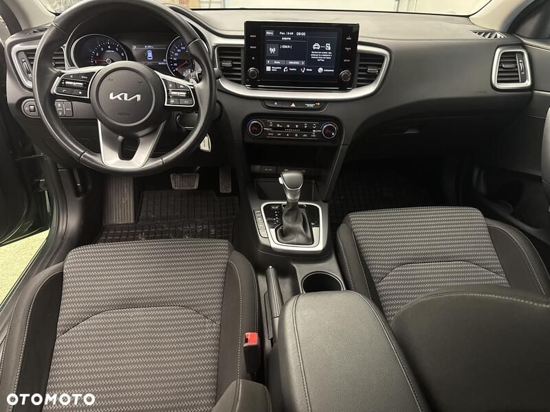 Kia Ceed 1.5 T-GDI M DCT - 21