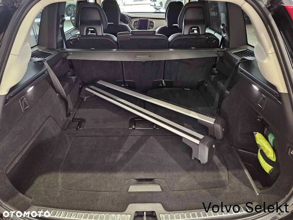 Volvo XC 90 - 38