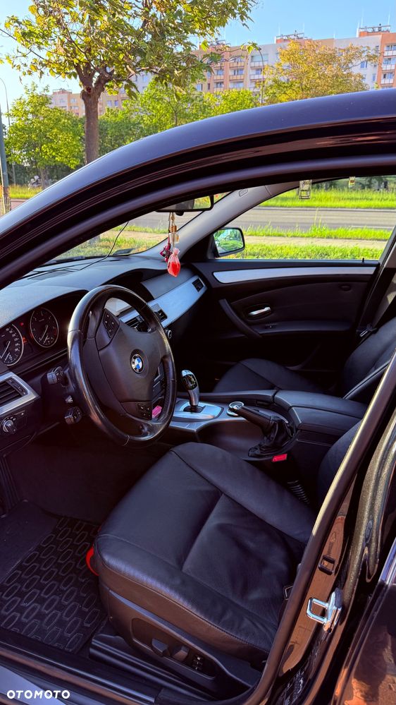 BMW Seria 5 520d - 3
