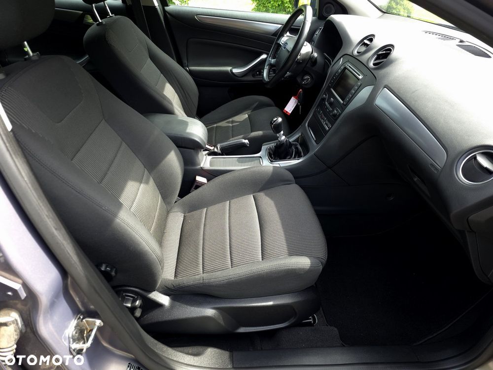 Ford Mondeo 2.0 TDCi Titanium - 8