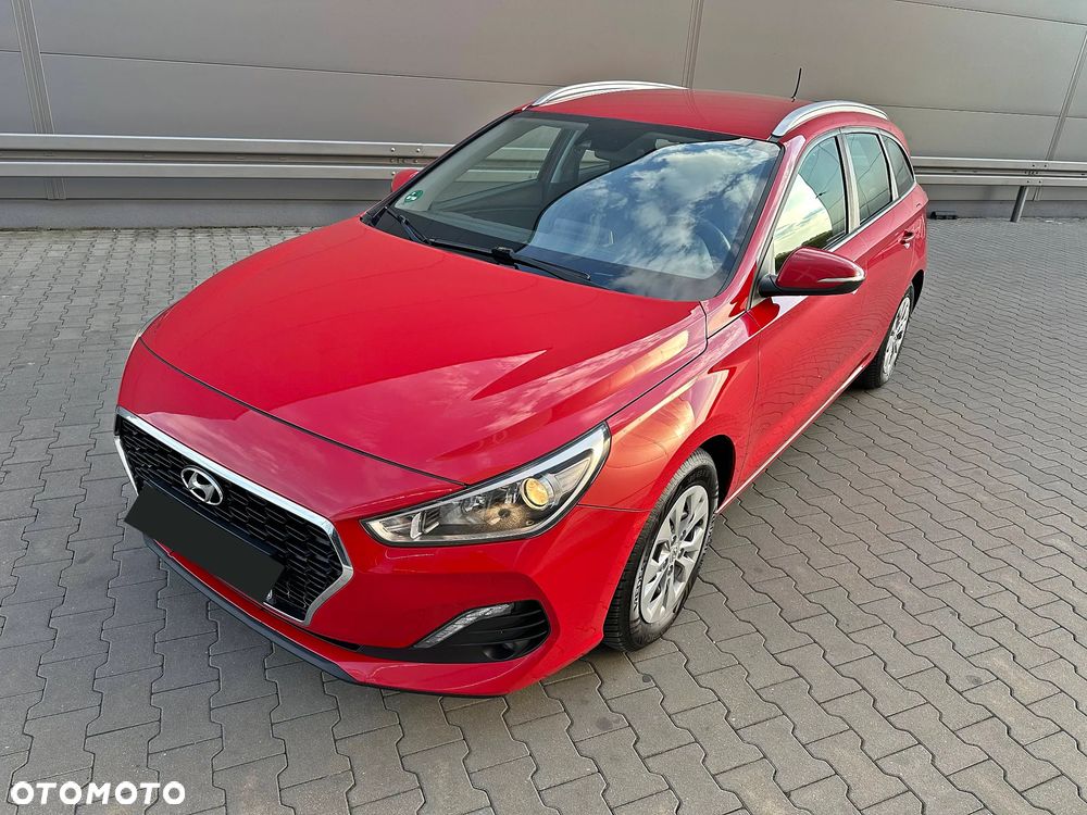 Hyundai i30 1.6 CRDI Intro - 12