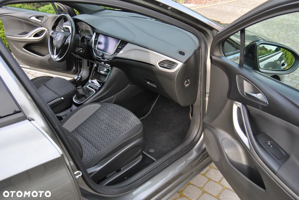 Opel Astra 1.5 D Start/Stop Sports Tourer Edition - 18