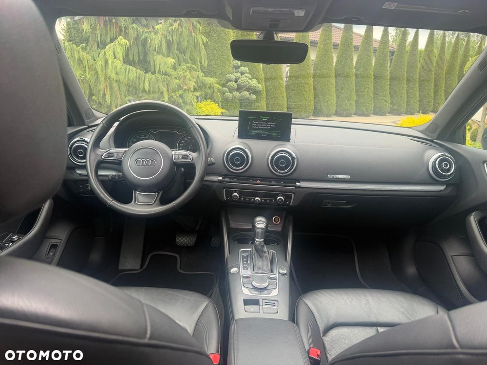 Audi A3 Sportback 1.4 TFSI e-tron S line Sportpaket - 19