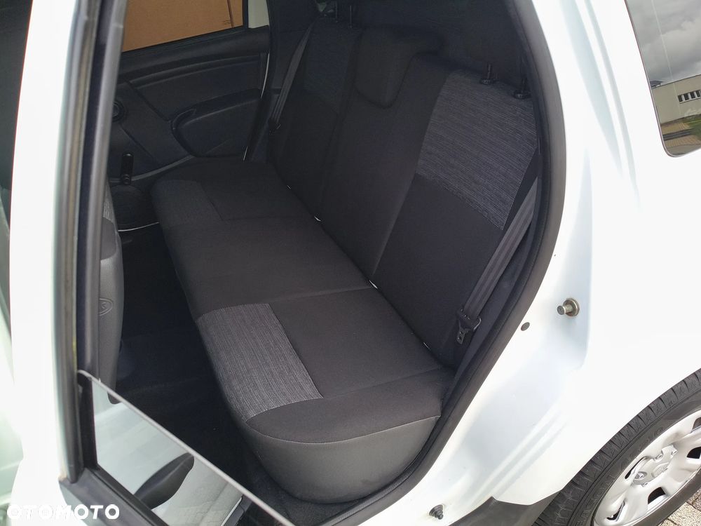Dacia Duster 1.6 16V 4x2 - 21