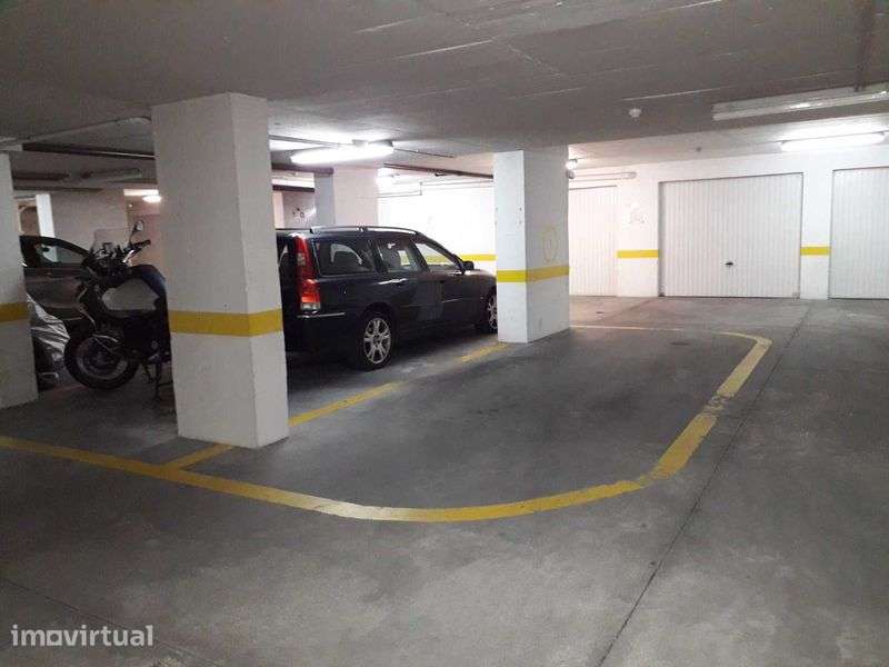 Garagem Miraflores c/2 acessos: R Dr Alfredo da Costa e Av das Túlipas - Grande imagem: 3/10