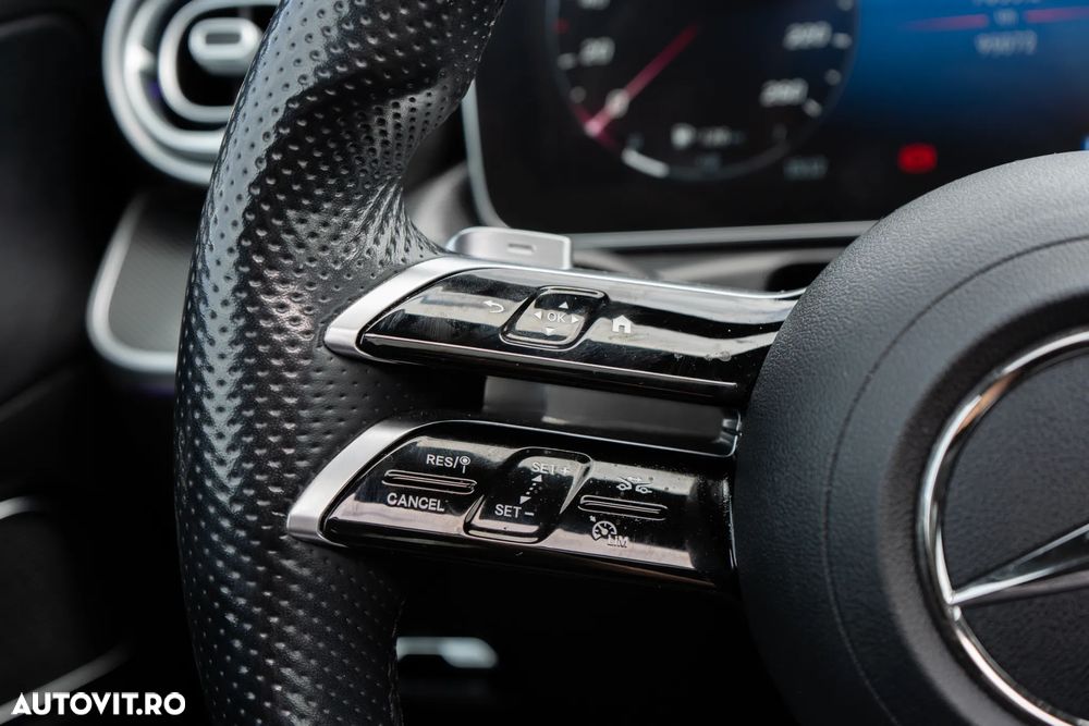 Mercedes-Benz C 300 4MATIC 9G-TRONIC AMG Line - 30