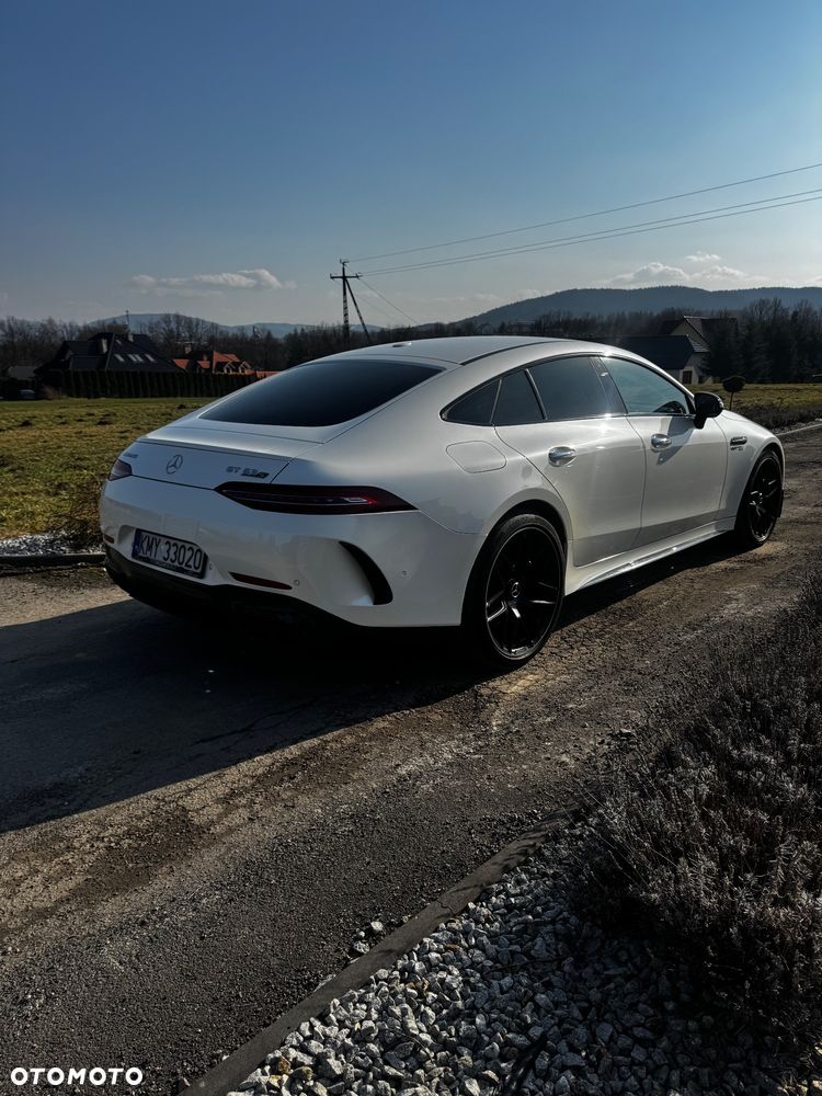 Mercedes-Benz AMG GT 63 4-Matic+ - 5