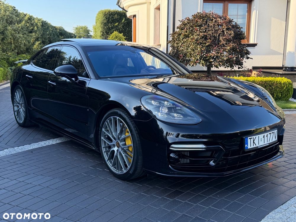 Porsche Panamera Turbo S - 1