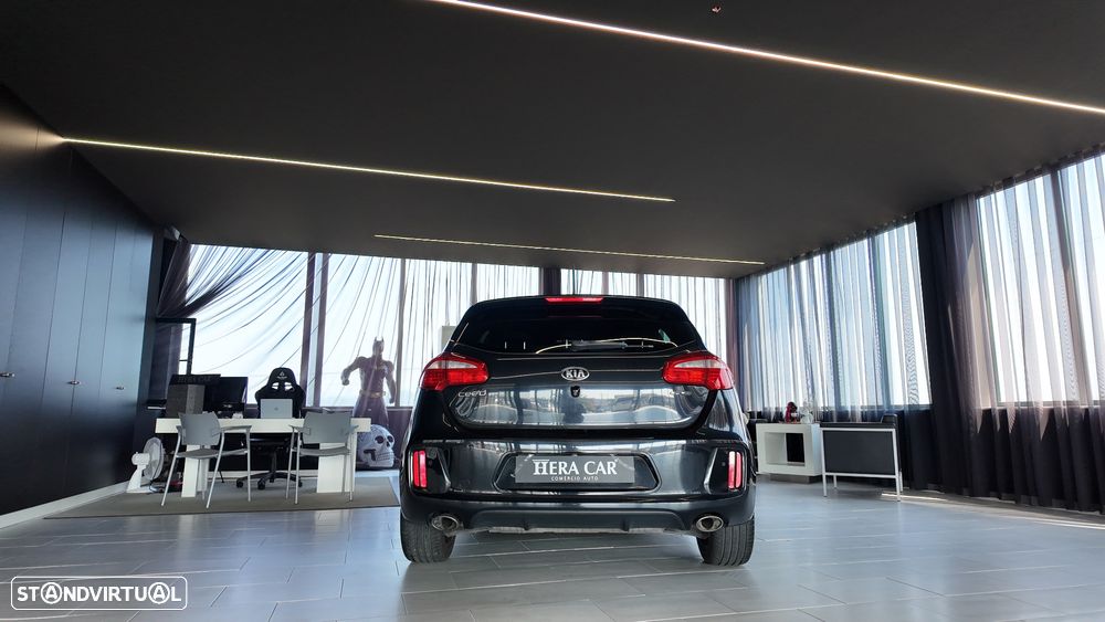 Kia Ceed 1.6 CRDi GT Line - 23