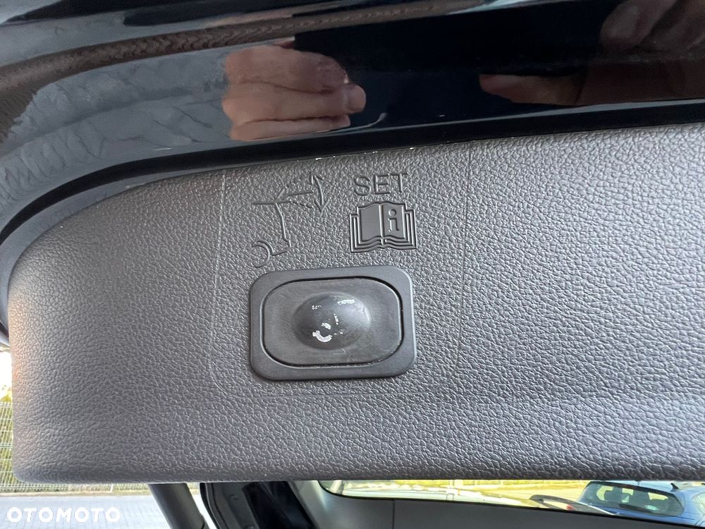 Ford Kuga 2.0 TDCi 4x4 ST-Line - 24