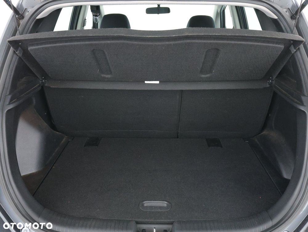 Hyundai ix20 - 28