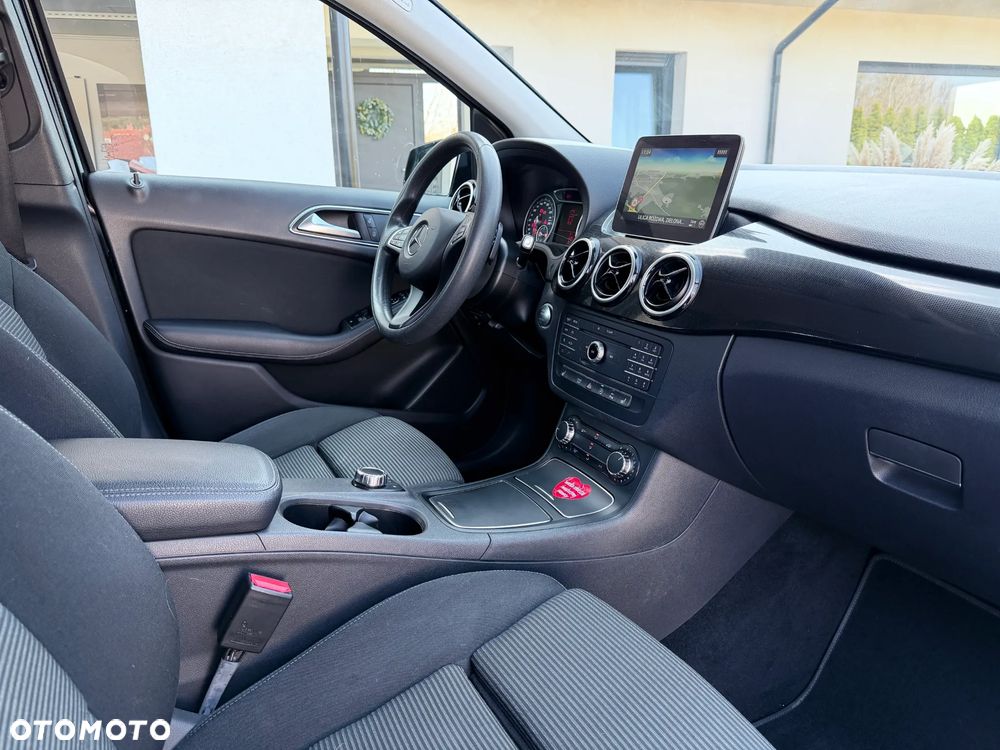 Mercedes-Benz Klasa B 200 d 7G-DCT Edition - 18