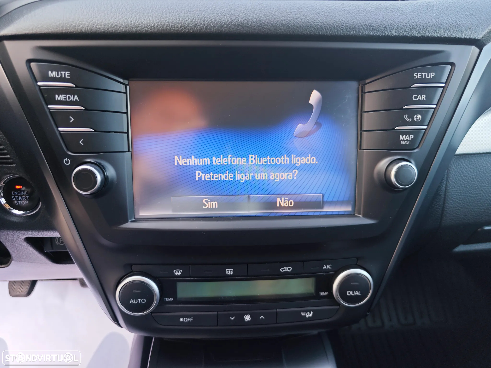 Toyota Avensis Touring Sports 2.0 D-4D Luxury+GPS - 18