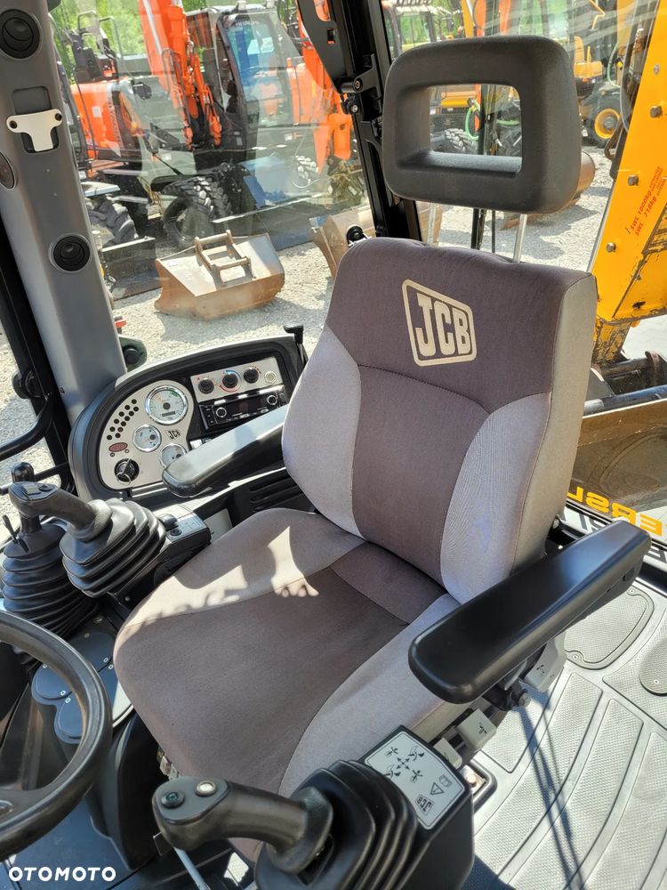 JCB 4CX / dżojstik / 3700h / TORQUELOCK / sprowadzona / - 18