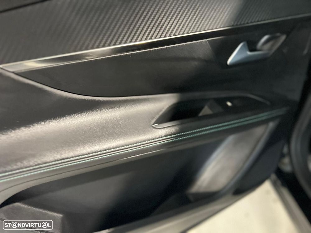 Peugeot 5008 1.5 BlueHDi Allure Pack EAT8 - 16