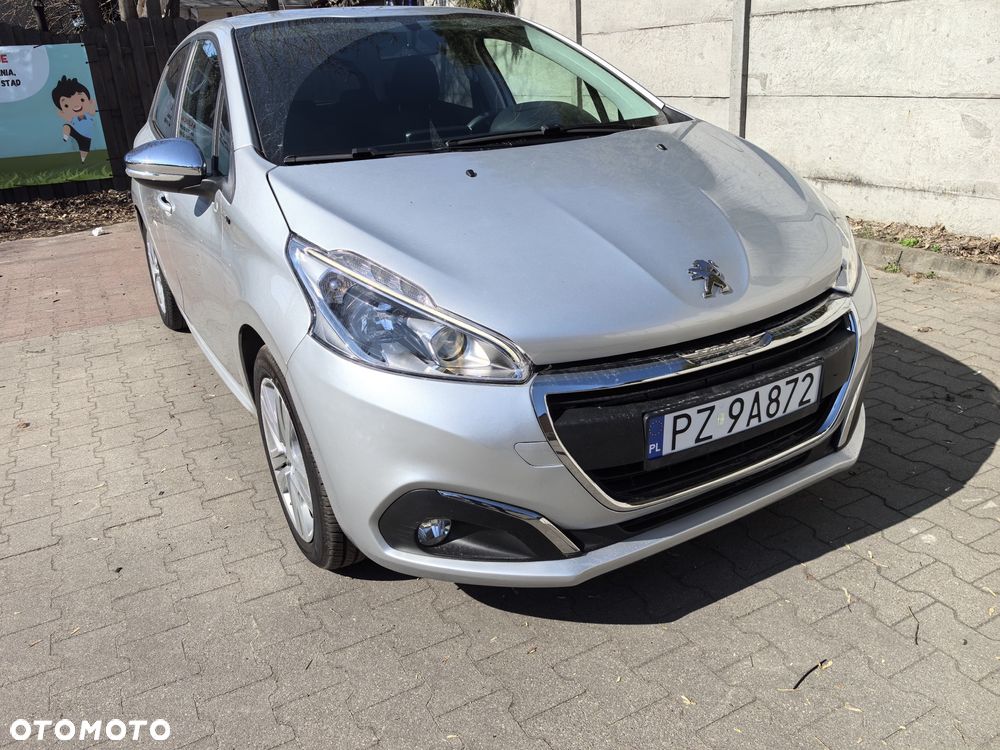 Peugeot 208 82 PureTech Style - 2