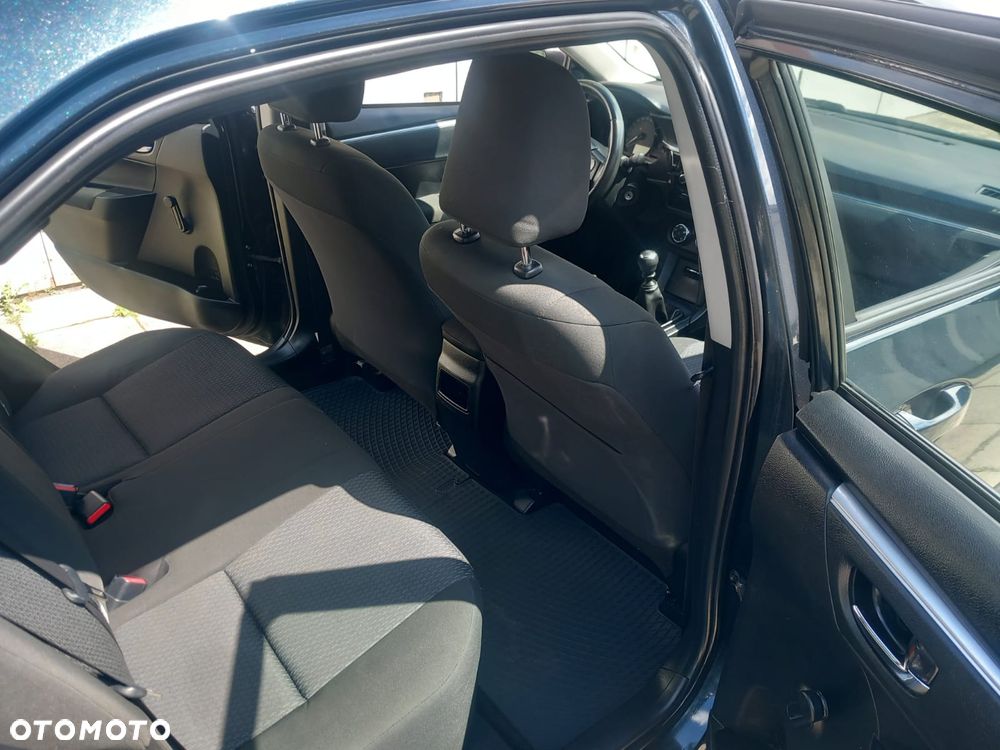 Toyota Corolla 1.6 Active - 9