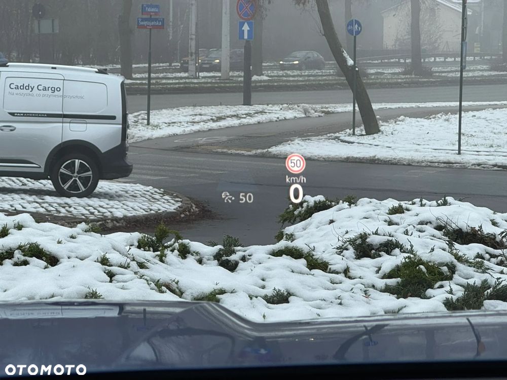 Volkswagen T-Roc 1.5 eTSI OPF DSG R-Line - 16