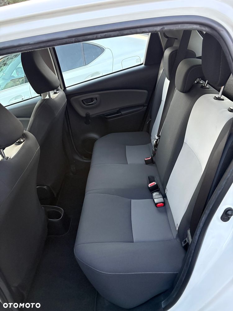 Toyota Yaris - 8