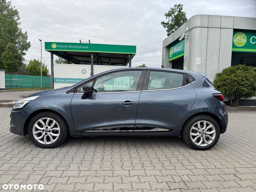 Renault Clio - 24