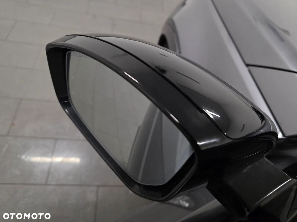 Land Rover Discovery Sport - 27