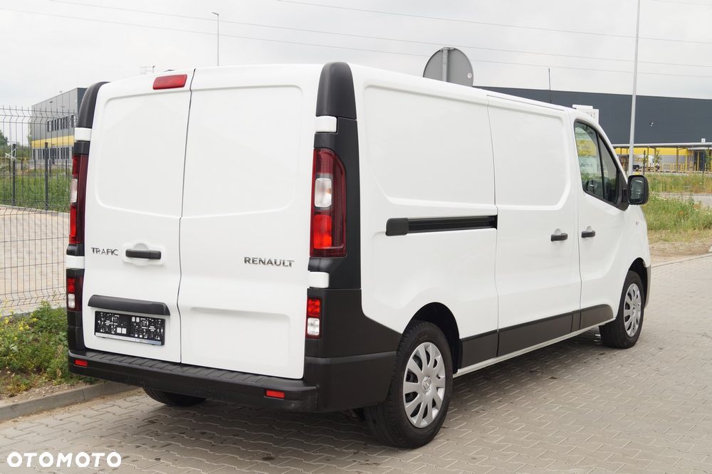 Renault Trafic - 15