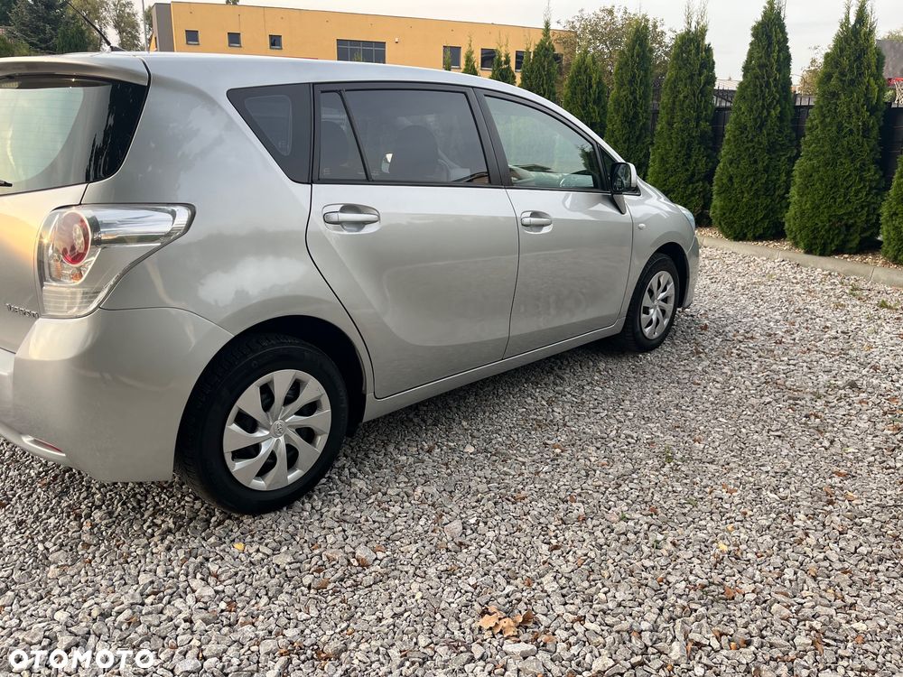 Toyota Verso 2.0 D-4D - 4
