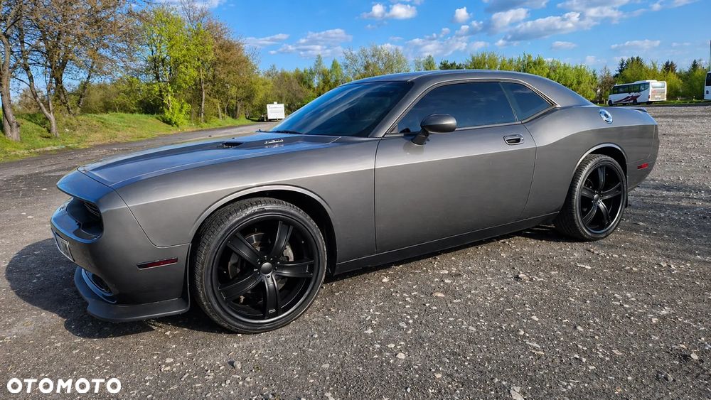 Dodge Challenger - 3