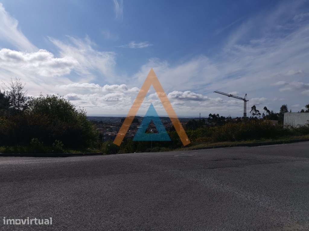 LOTES DE TERRENO Urbanização de Luxo - Grande imagem: 2/8