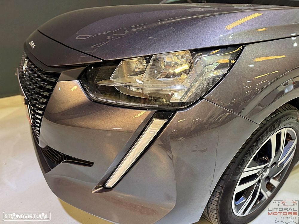 Peugeot 208 1.2 PureTech SE Style - 6