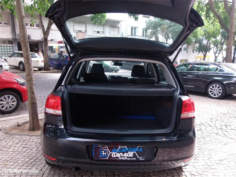 VW Golf 1.6 TDi Highline - 19