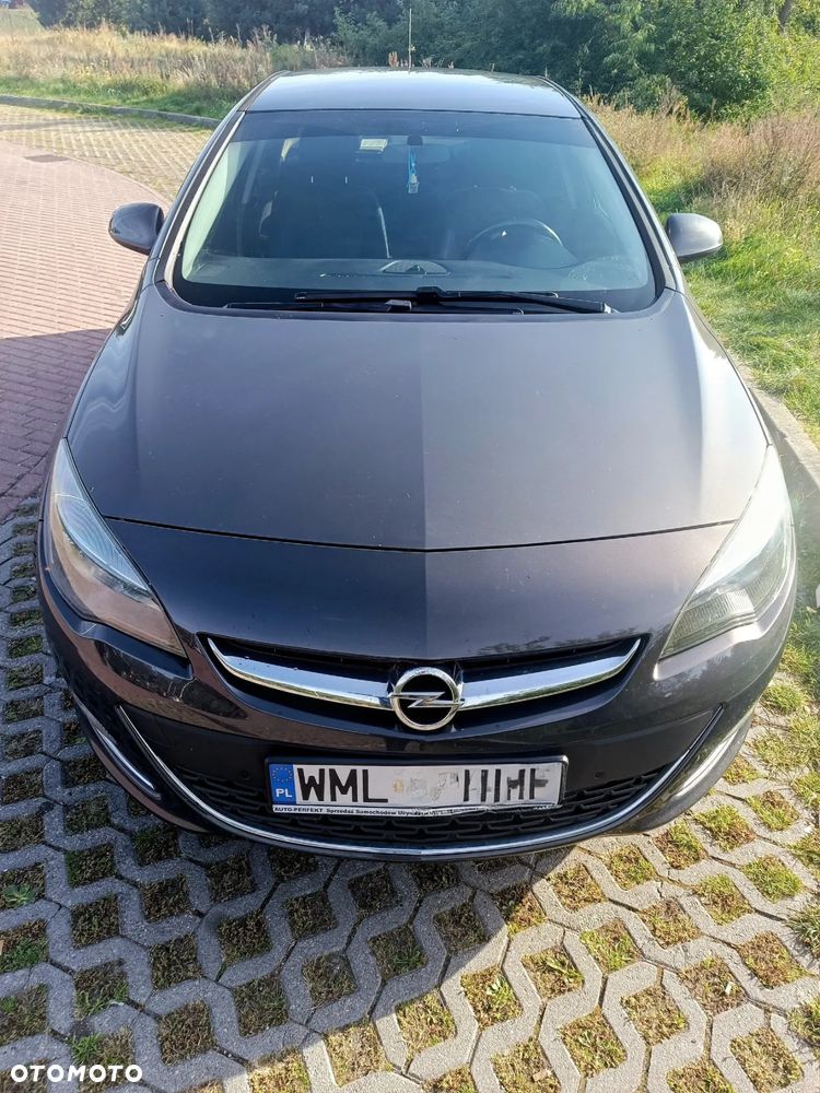 Opel Astra IV 1.6 Executive - 1