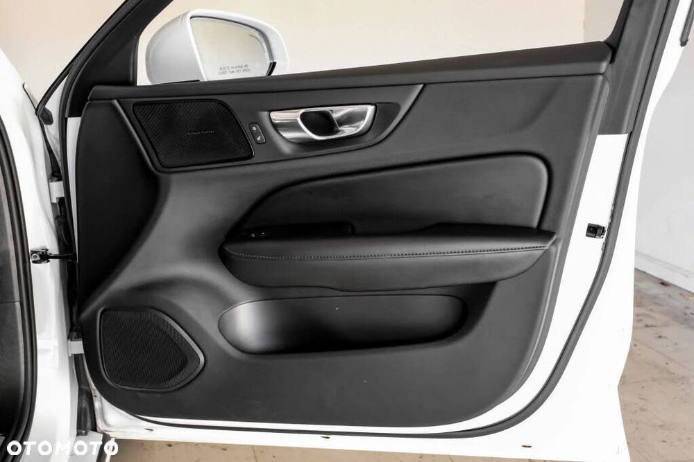 Volvo S60 T5 Geartronic RDesign - 33