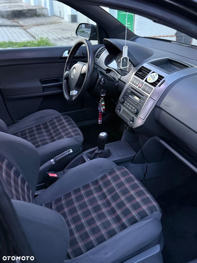 Volkswagen Polo - 7