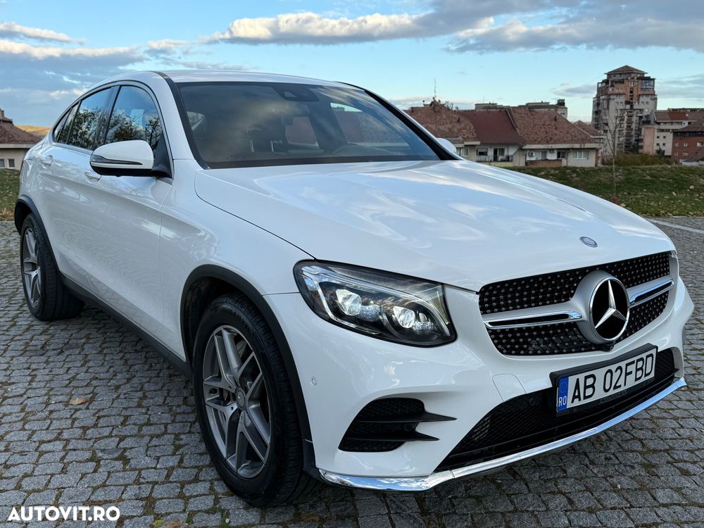 Mercedes-Benz GLC Coupe 250 4Matic 9G-TRONIC AMG Line - 8