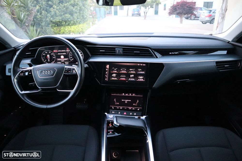 Audi e-tron 55 quattro - 31