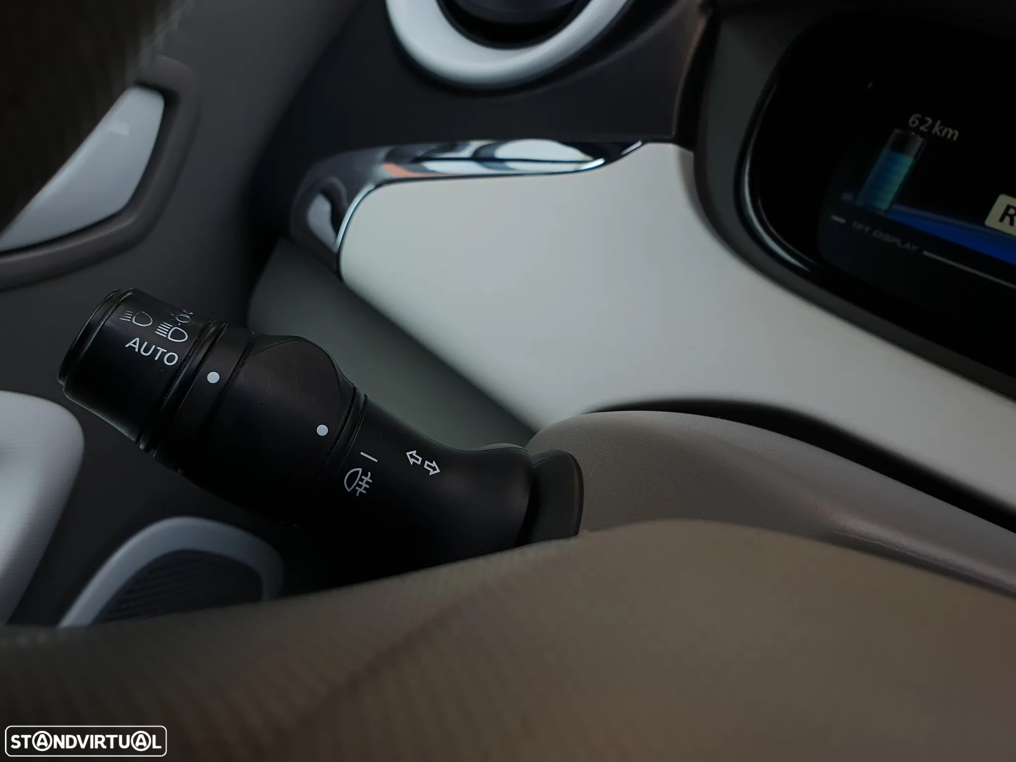 Renault Zoe (c/ Bateria) Life - 9