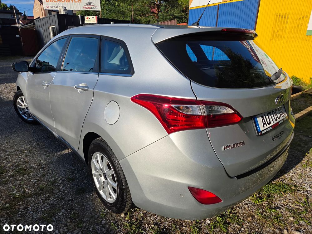 Hyundai i30 1.6 Premium - 14