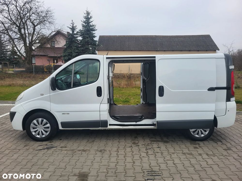 Renault Trafic - 1